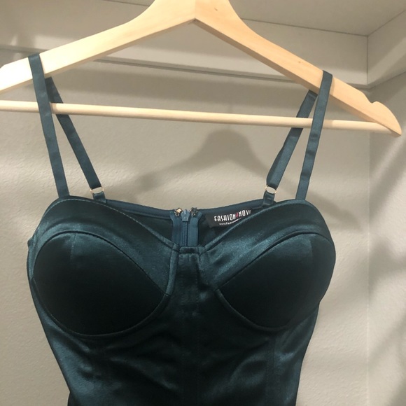 Fashion Nova Dress sold - Picture 2 of 2